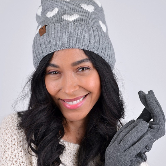 SET OF WOMAN'S KNIT HEARTS AND POM POM HAT BEANIES - Picture 2 of 8